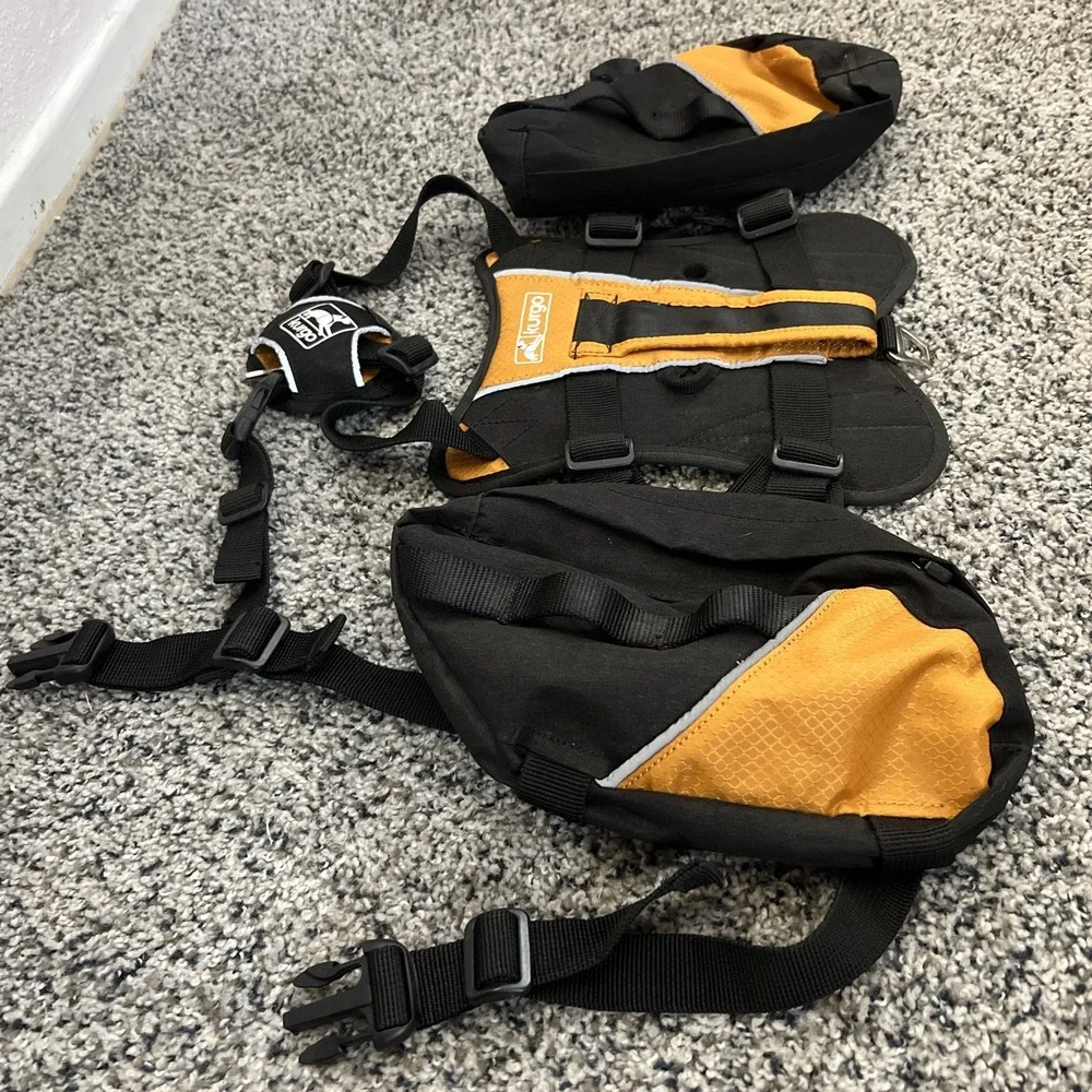 KURGO Tru-Fit Harness ~ Medium Dogs / 25-50 lbs Black & Orange With Side Pouches